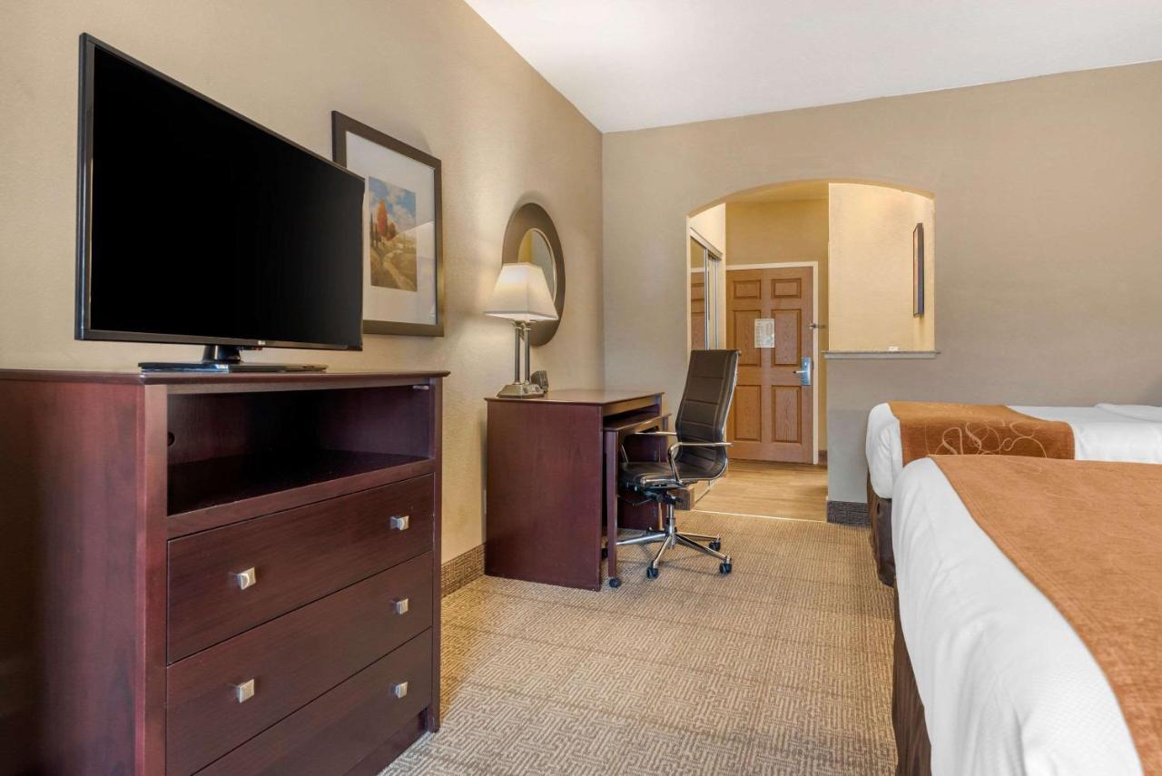 Comfort Suites Near Route 66 Springfield Eksteriør bilde