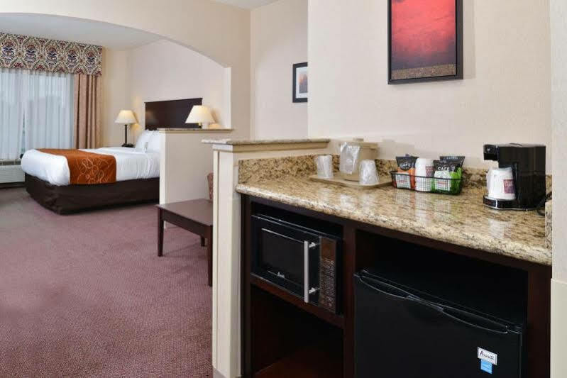 Comfort Suites Near Route 66 Springfield Eksteriør bilde